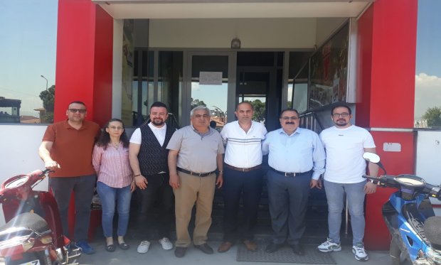 Alaşehir Tariş Müdürü Sn.Yılmaz Yıldırım'ı ziyaret ettik.
