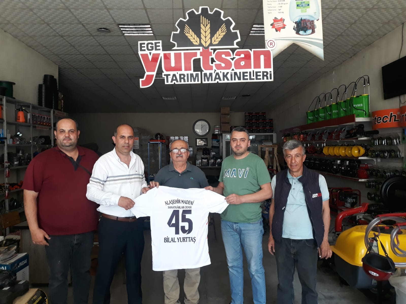 BİZDEN KARELER